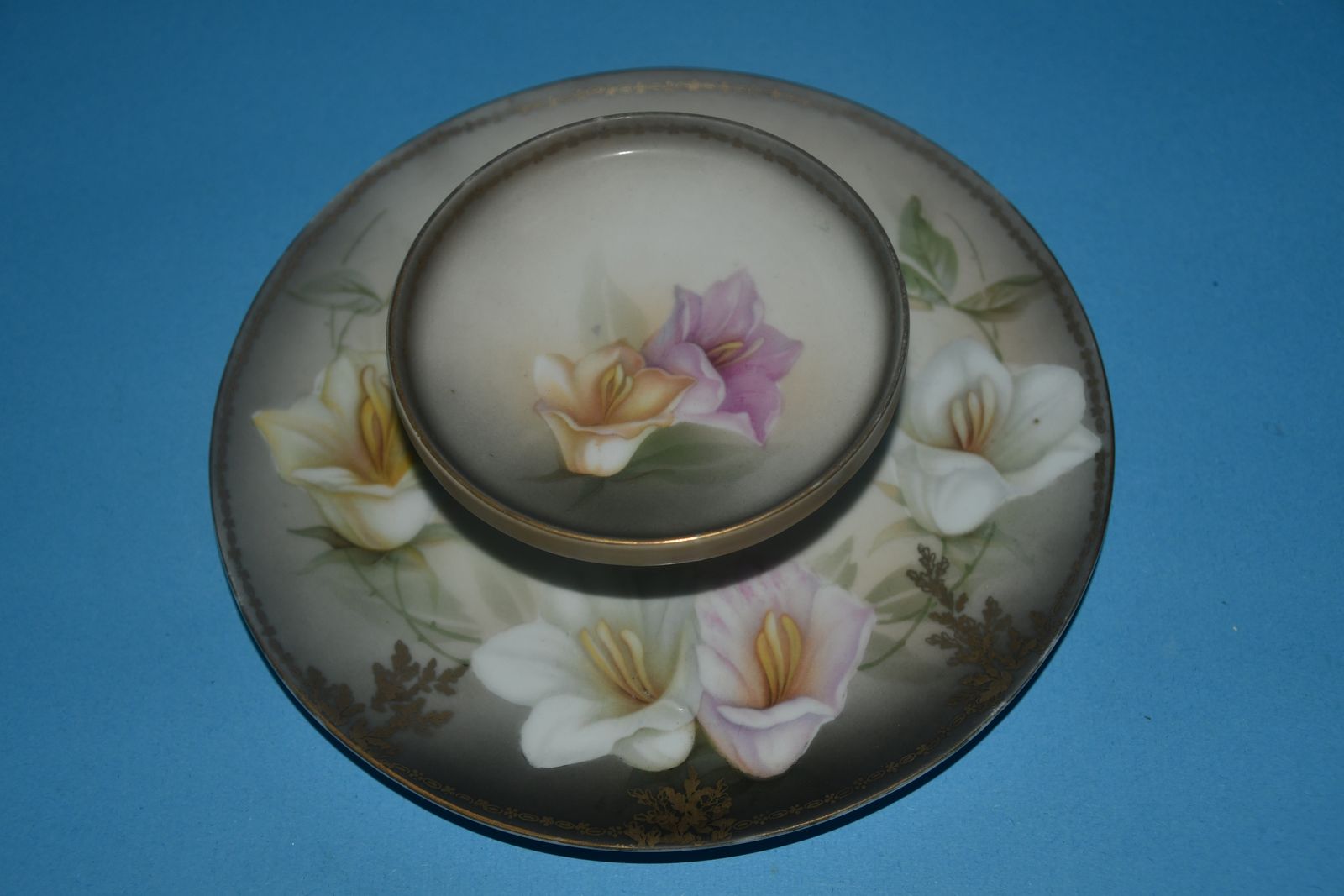 VINTAGE RS TILLOWITZ SILESIA "TWO TIER SERVING DISH" ~ HANDPAINTED ~ 4.5" & 8" DIAMETER ~ GERMANY ~ NO CHIPS!