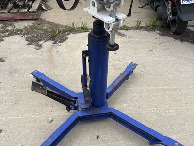 Transmission jack for under car