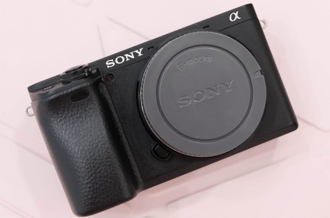 Sony Alpha a6000 Mirrorless Digital Camera Body - Black (E-mount)