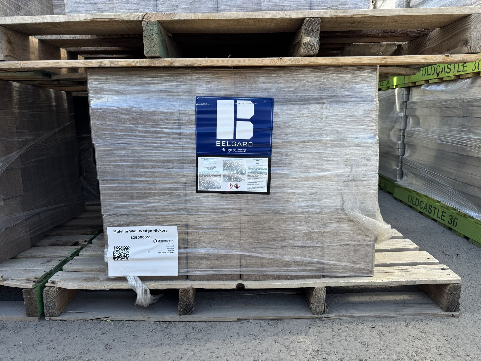 Belgard Melville Wedge Fire Pit Kit Color: Hickory