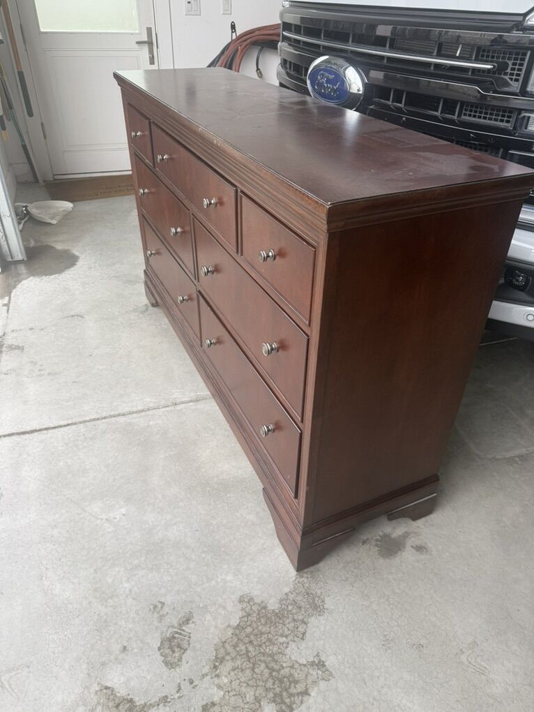 Dresser And Desk