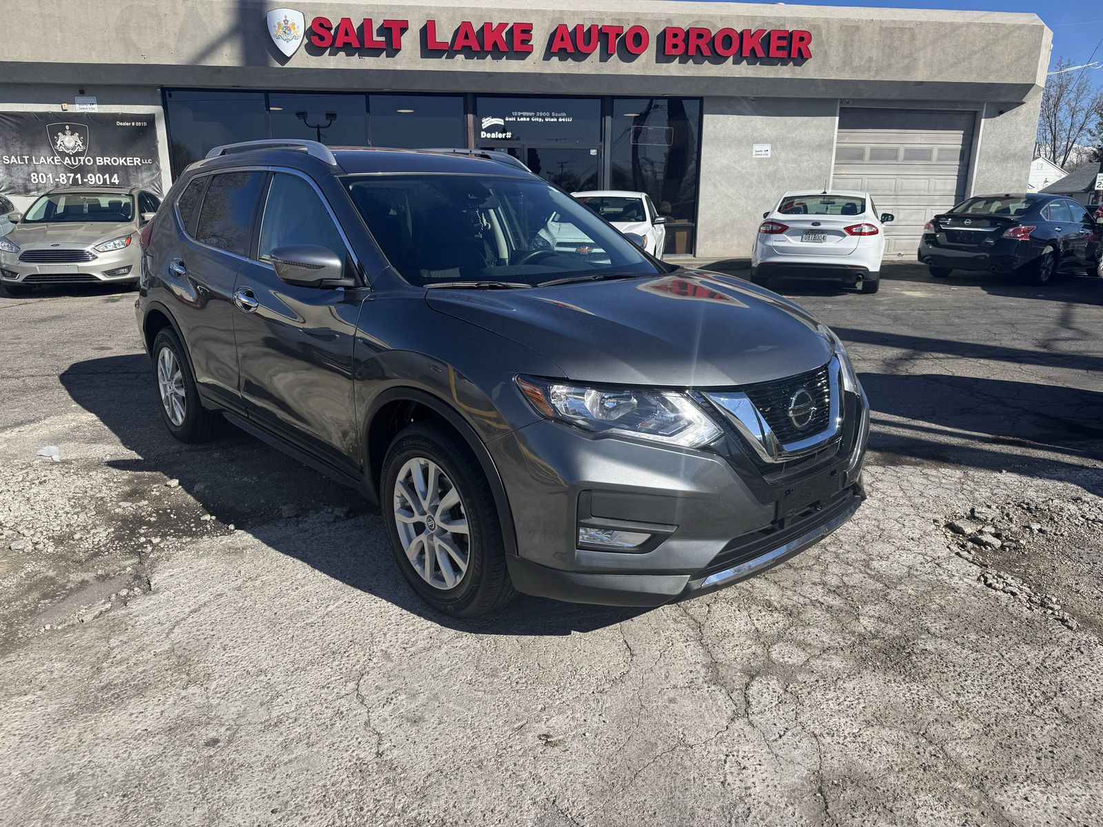 2019 NISSAN ROGUE SV