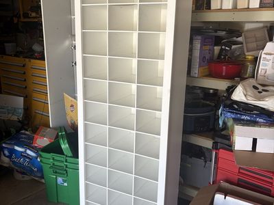 Shoe storage cabinet