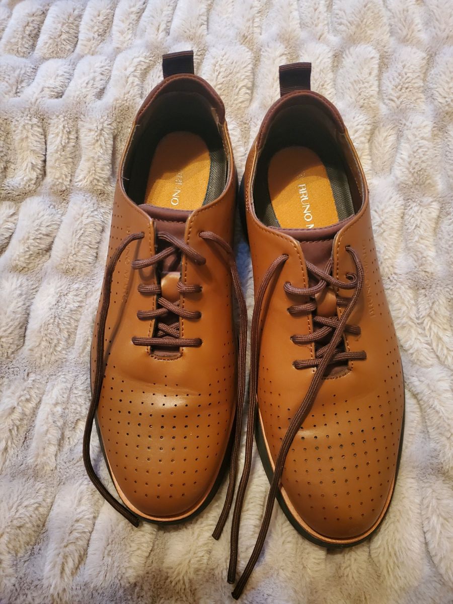 Men's brown Burno Marc dress shoes