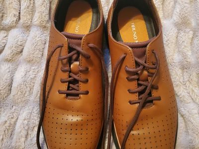 Men's brown Burno Marc dress shoes