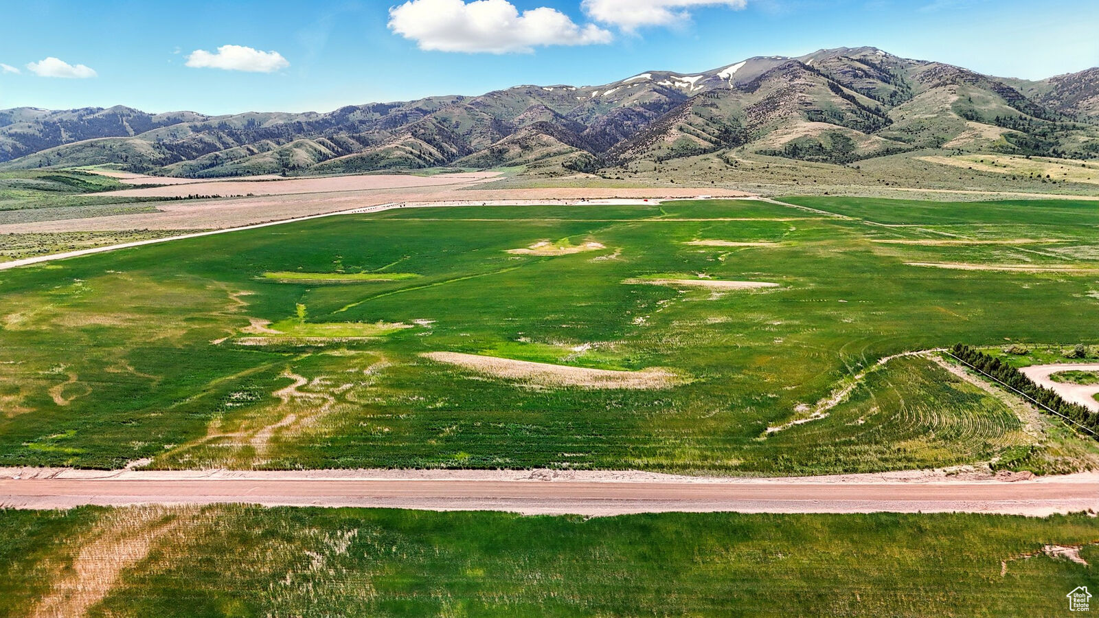 PRICE REDUCED – PRICED TO SELL!