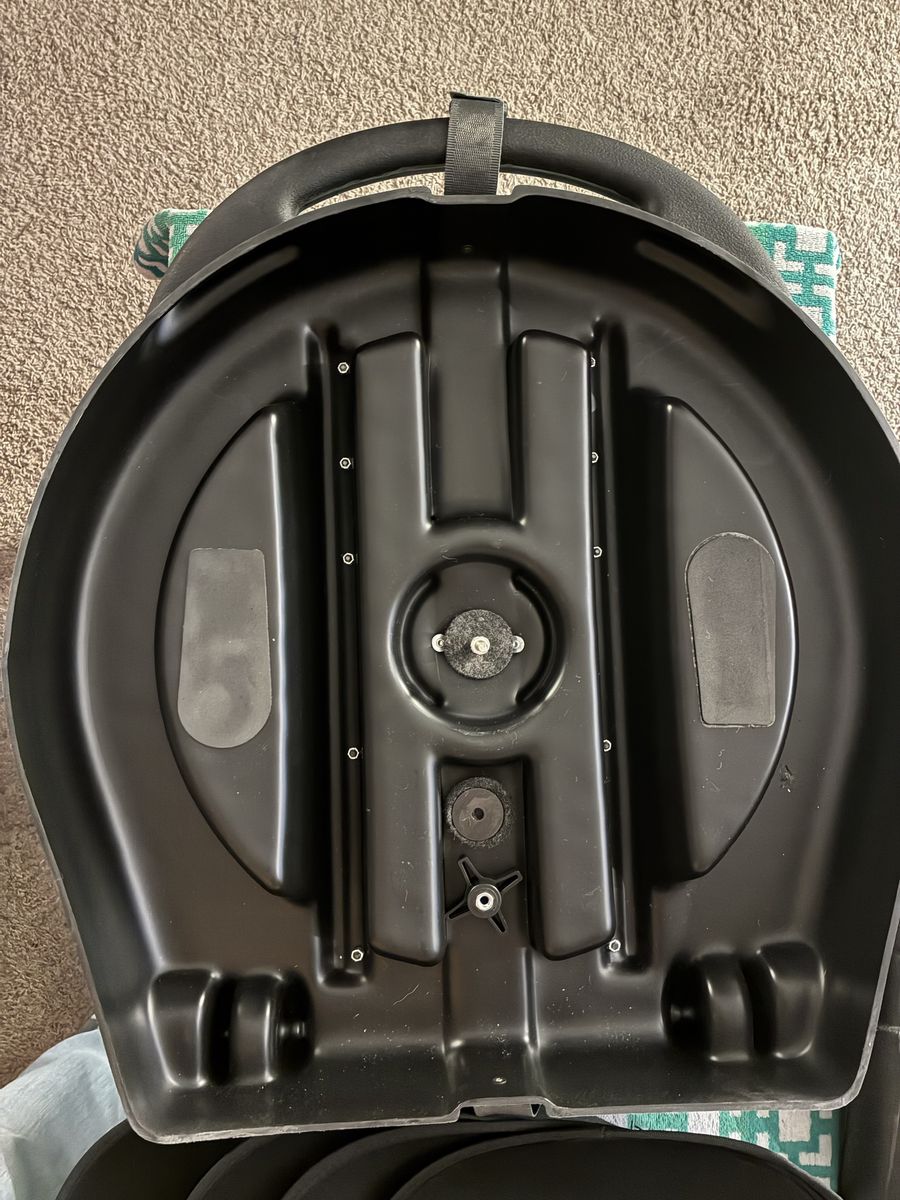 Main image 6