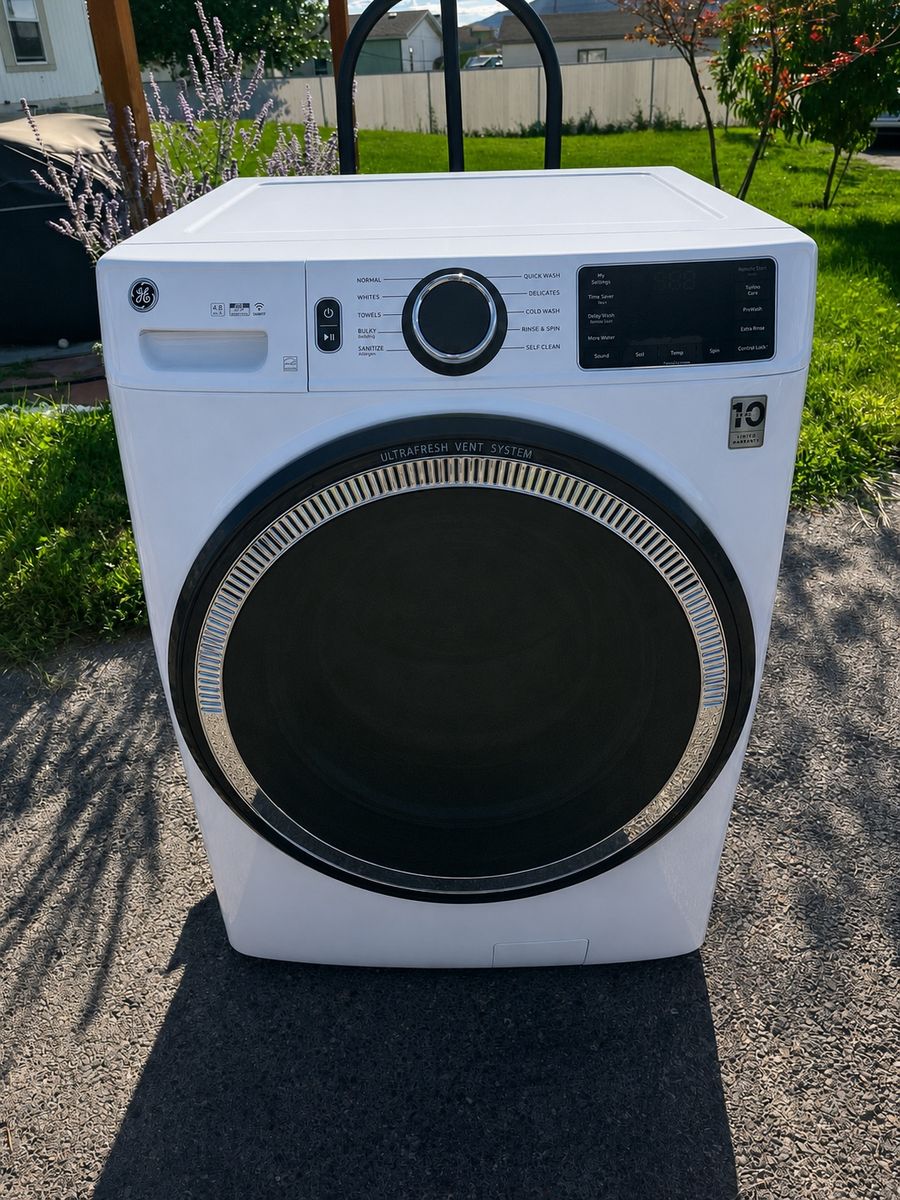 GE Ultrafresh Vent Smart System Front Load Washer GFW550SSN2WW White