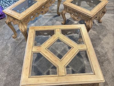 Elegant Coffee Table Set