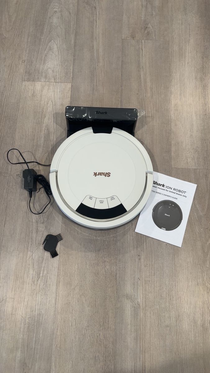 Shark Robot Vacuum – Like New