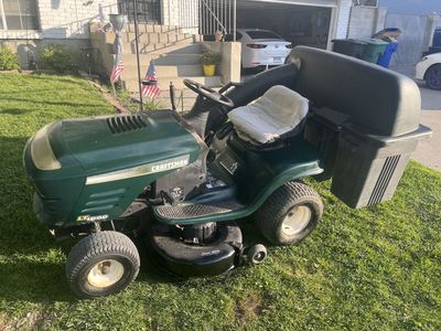 Craftsman Riding Lawnmower
