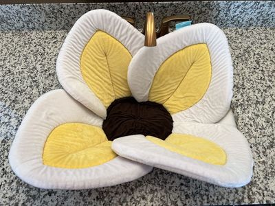 Blooming Bath Baby Bath Lotus Seat Cushion - White, Yellow & Brown Flower