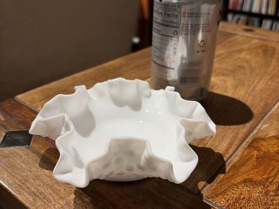 Miscellaneous Milk Glass 10.00 each picture Scroll through. Like New