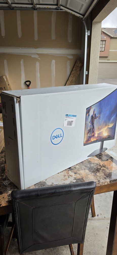 Dell 32" curved monitor 1440p