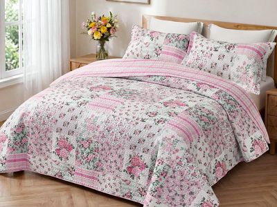 New! keensoft Pink Patchwork King Quilt Floral King Size Quilt 3 Pieces Bedding Set Reversible Soft Lightweight Bedspread