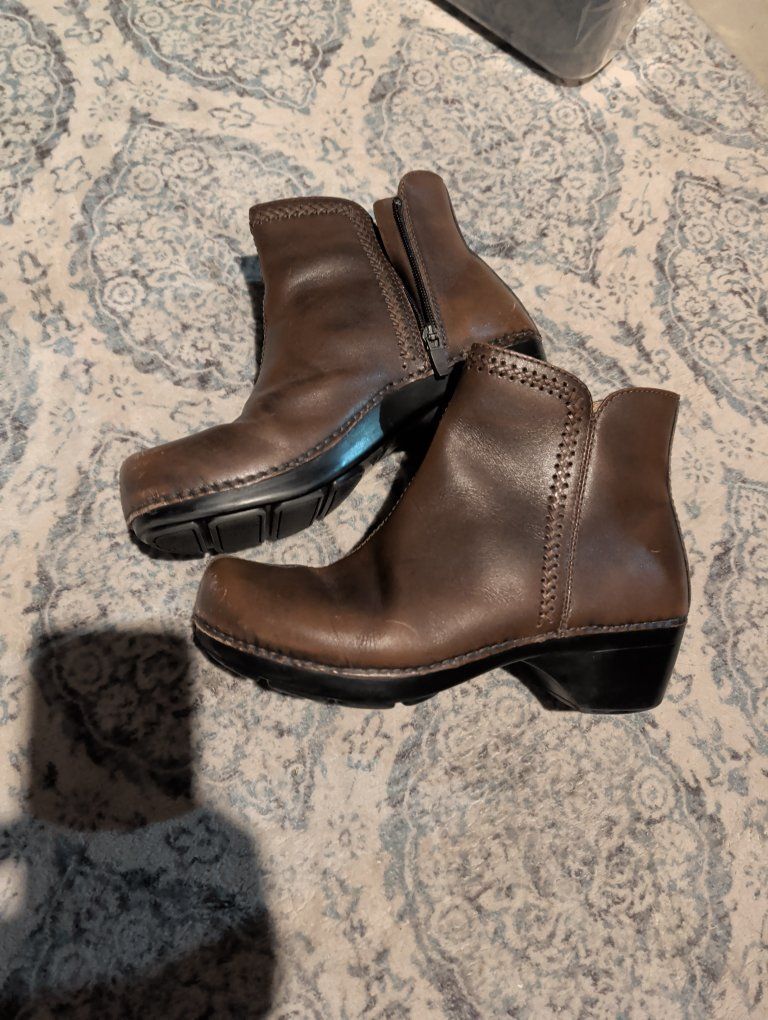 Dansko Women's Brown Leather Ankle Boots Size 40 (US 9) Side Zip Block Heel