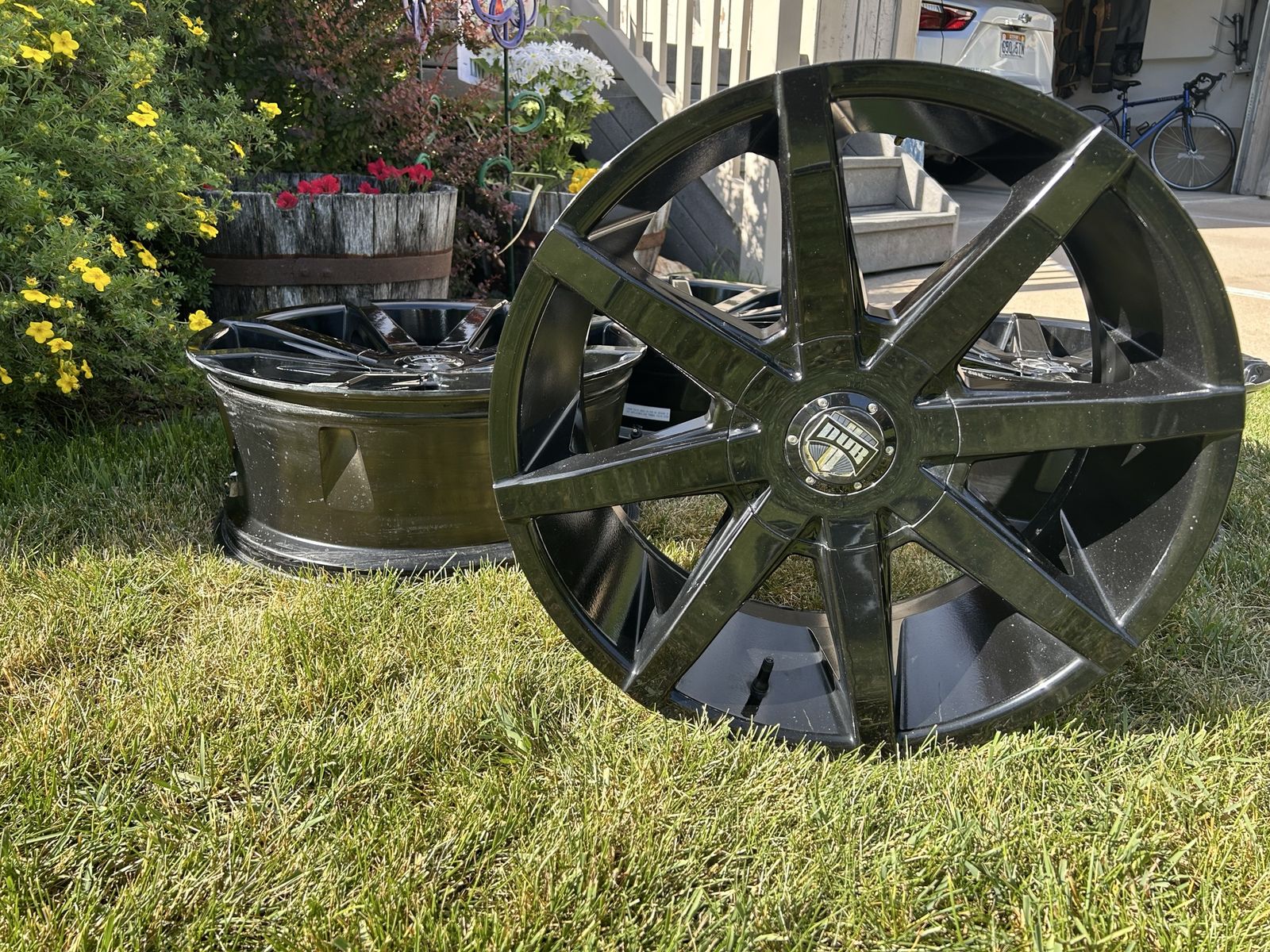 Main image 5