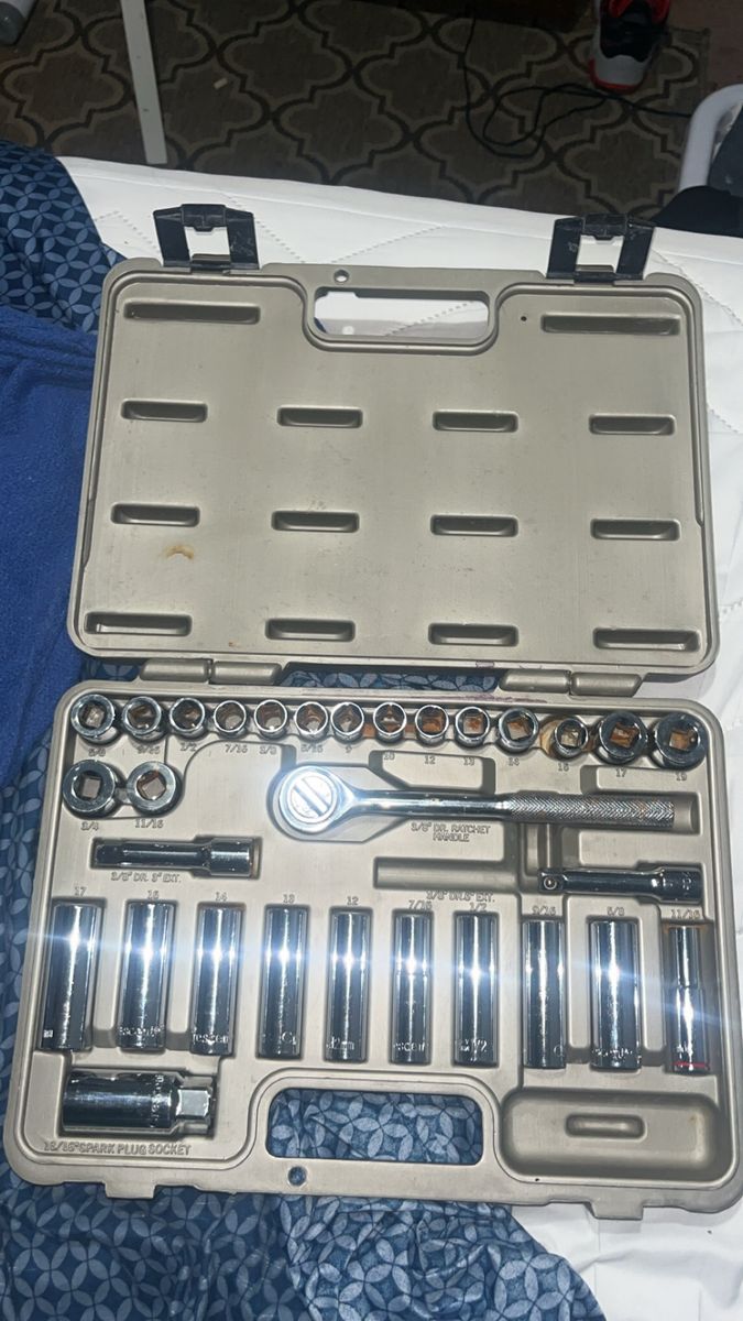 Crescent 3/8" Drive Socket Wrench Set with Ratchet Handle and Spark Plug Socket