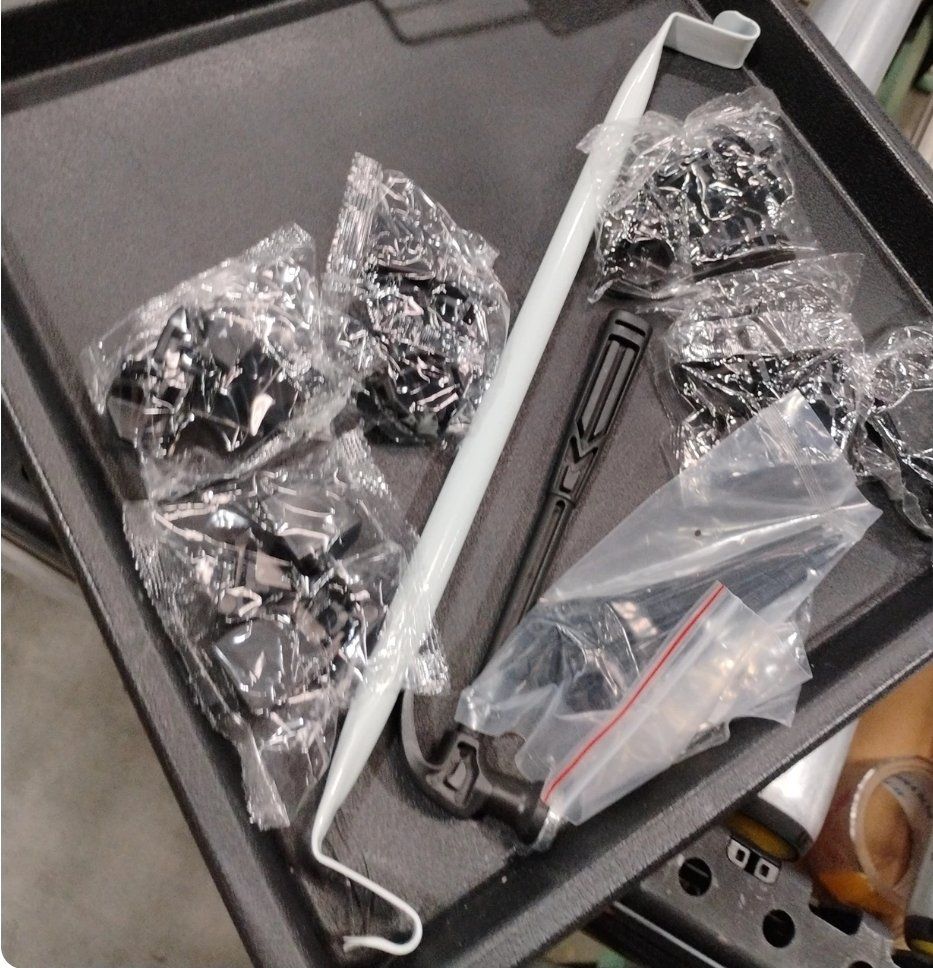Main image 3