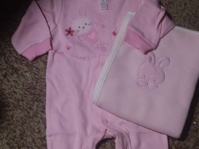 CARTER'S BUNNY PAJAMAS 6-9 MOS. + BLANKET