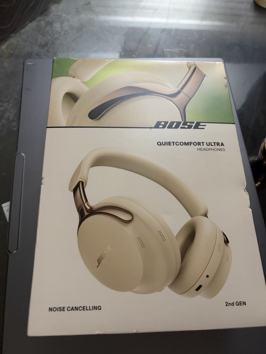 Bose QuietComfort Ultra Headphones 2nd Gen Noise Cancelling White Smoke