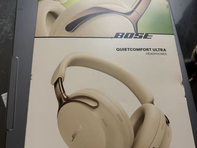 Bose QuietComfort Ultra Headphones 2nd Gen Noise Cancelling White Smoke