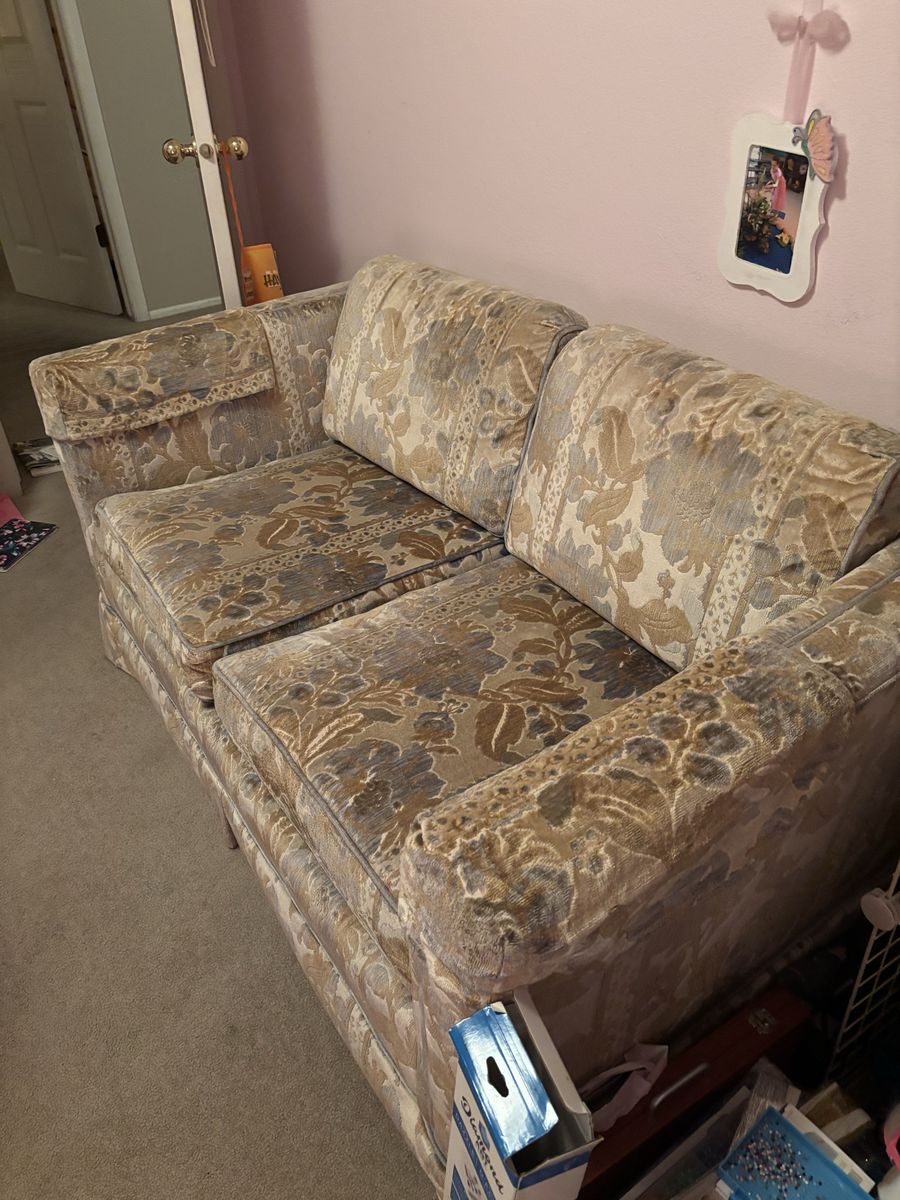 Vintage Floral Print Couch Sofa Loveseat - Good Condition