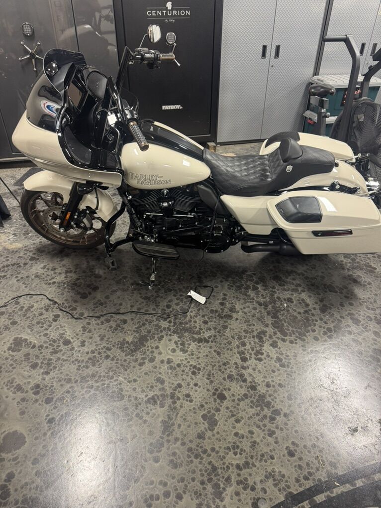 2023 Road Glide ST