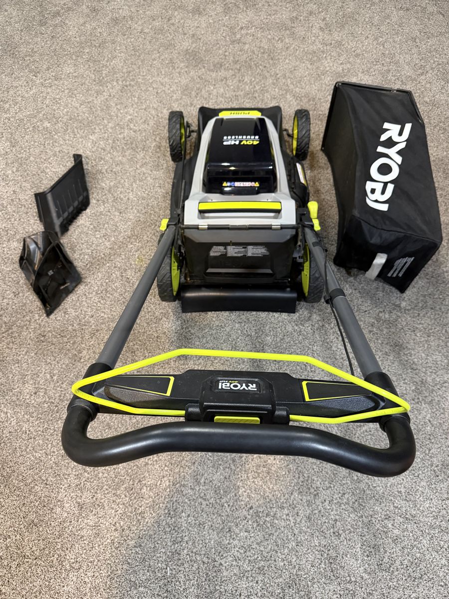 Ryobi Push Lawn Mower 40V + 1 6 AH battery and charger