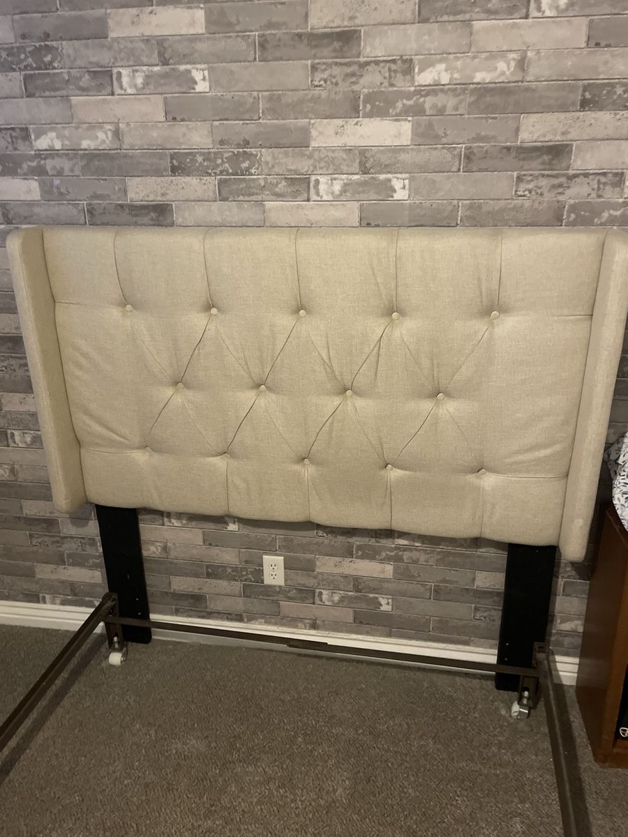 Queen Size Quilted Headboard And Bedframe