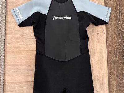 Hyperflex 2mm Shorty wetsuit 8 Youth Kids