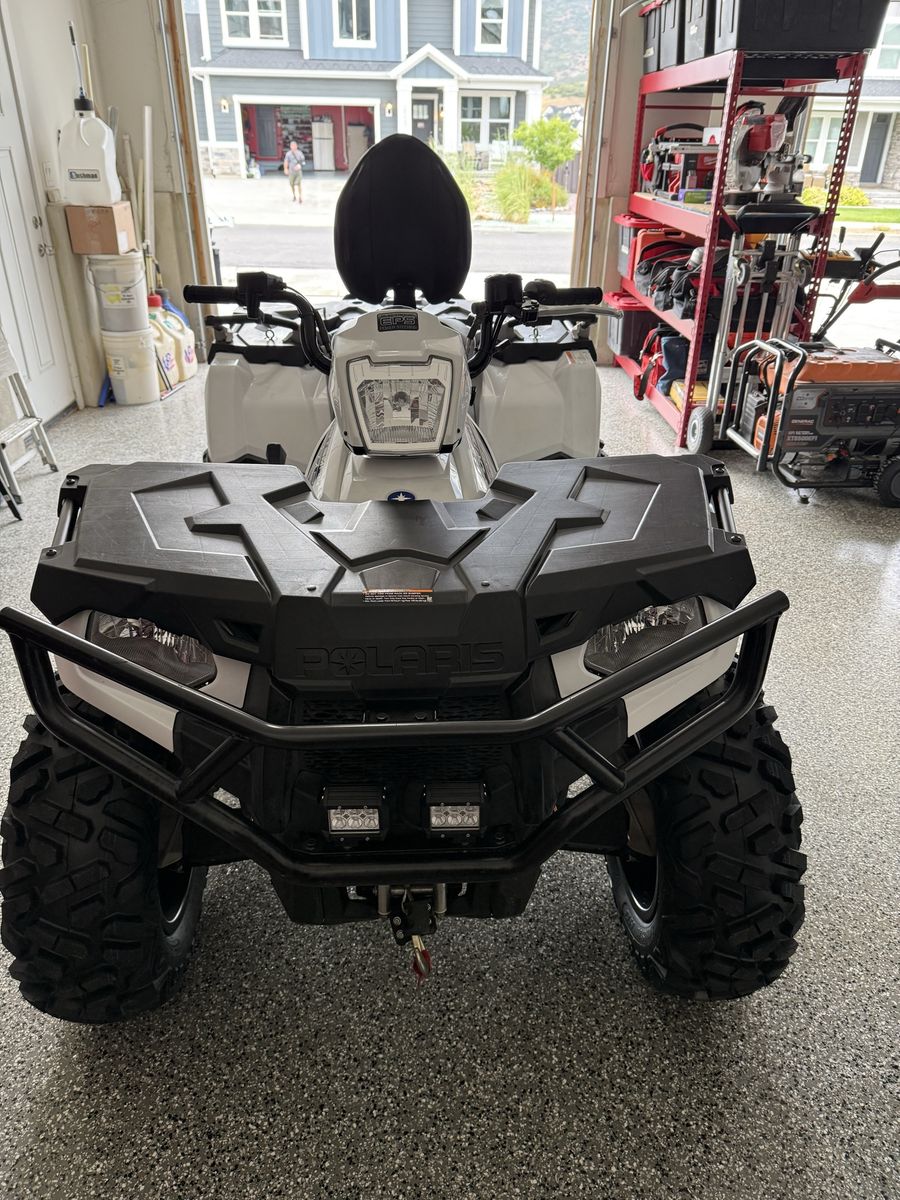 2017 Polaris sportsman 570 touring white