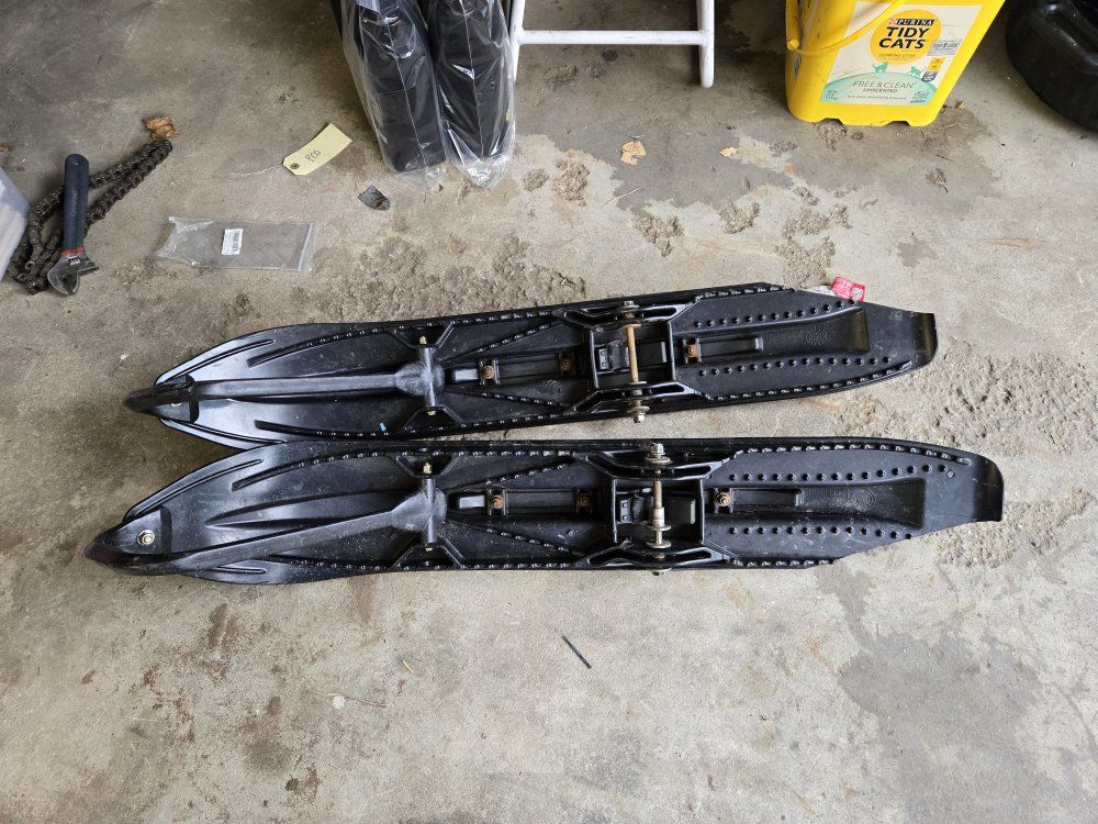 Polaris 2015 RMK Skis