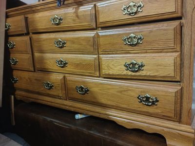 Oak Wood Dresser with 9 Drawers, Brass Hardware and attaching full size mirror