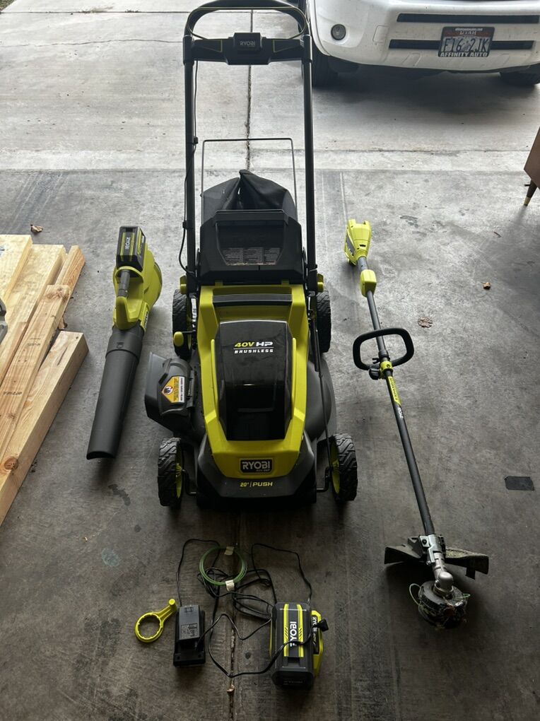 Ryobi Electric Lawnmower/Trimmer/Blower Combo