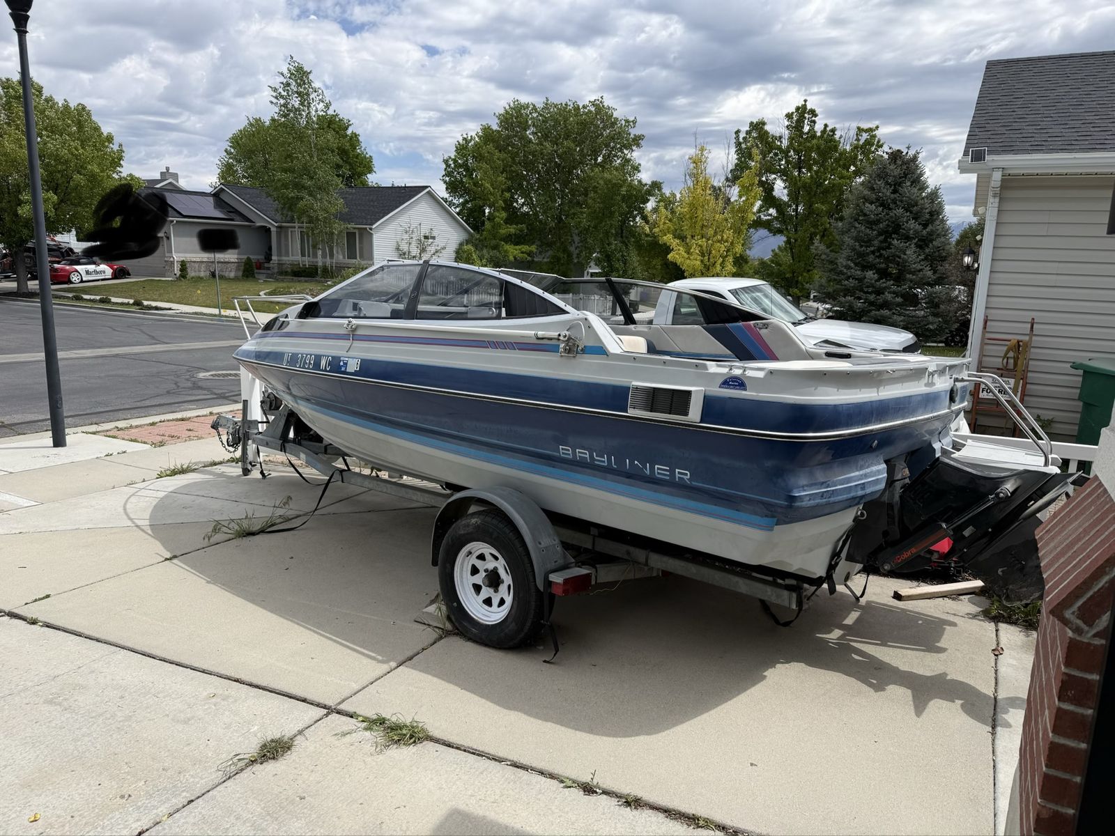 1989 Bayliner 200 - 1952CKCC 19 FT Watercraft