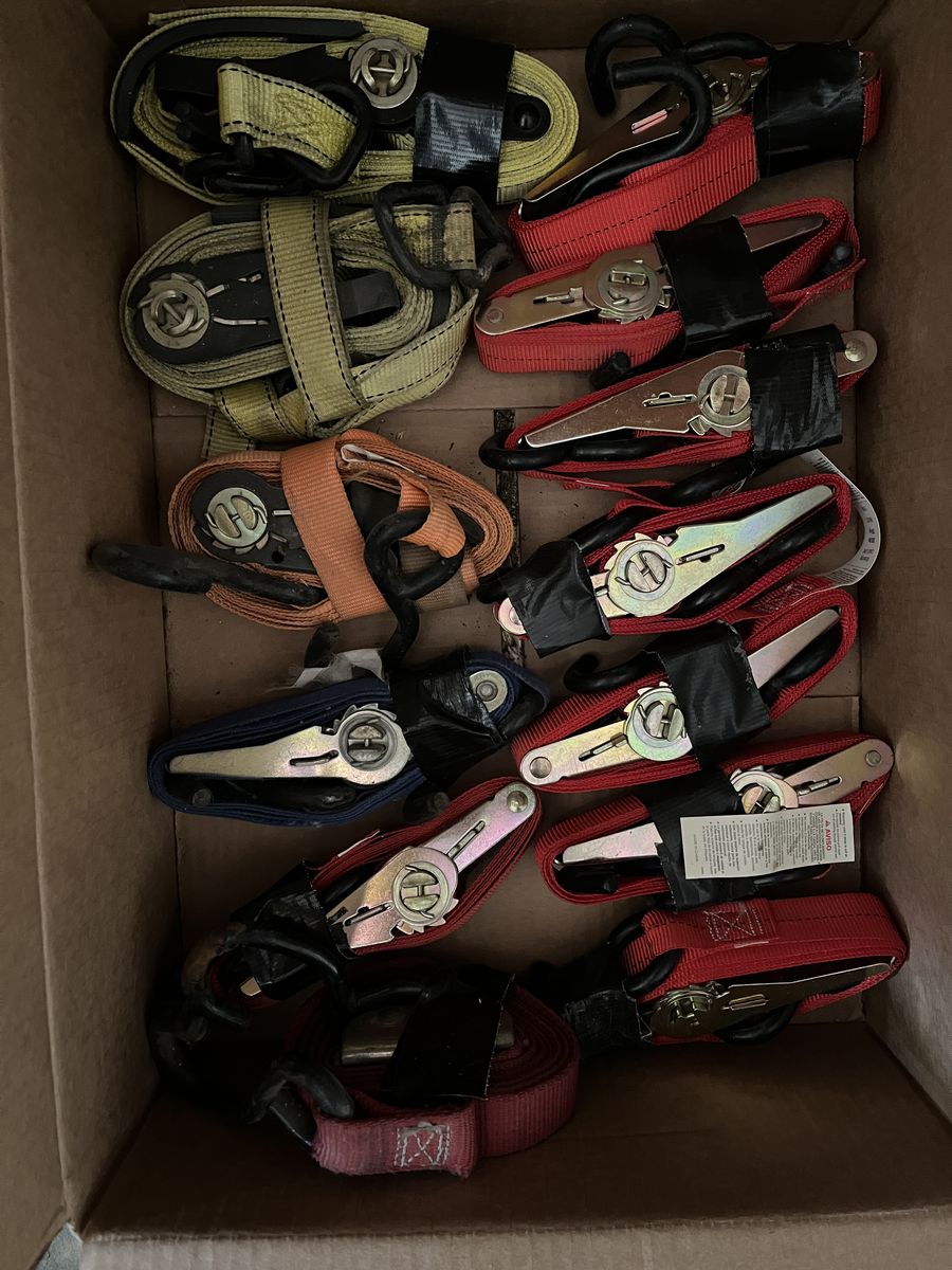 Rachet tie-downs