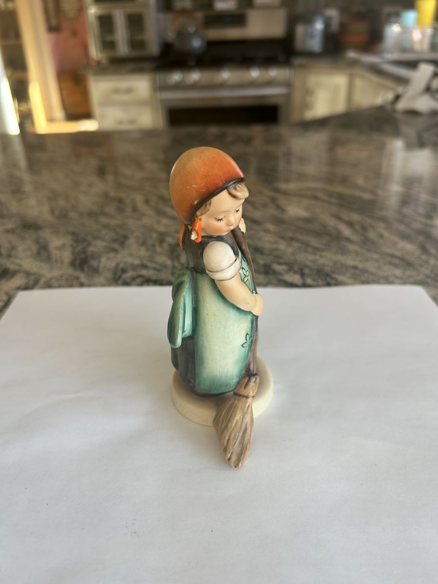 Main image 3