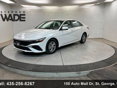 2024 HYUNDAI ELANTRA SE
