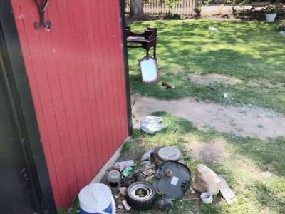 GIANT YARD SALE !!!