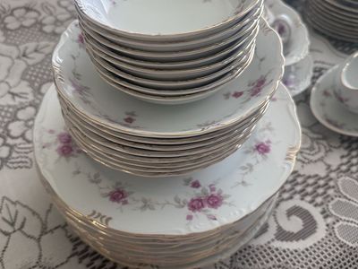 Norleans china set 64 pc