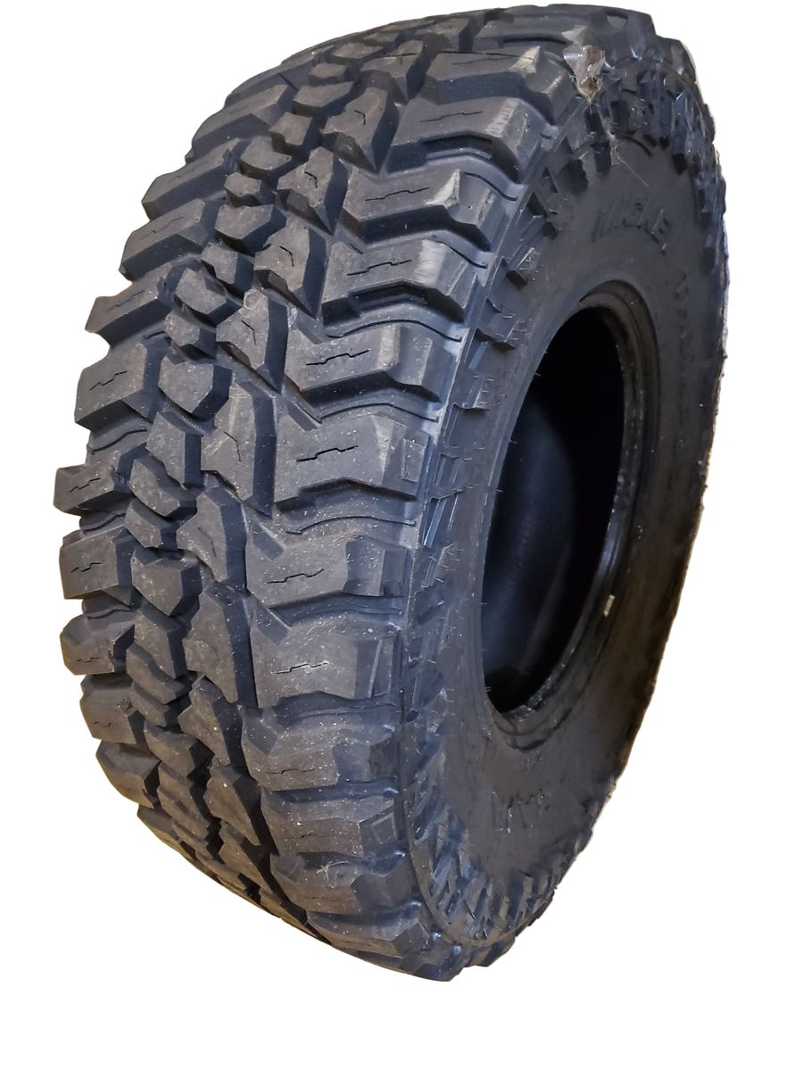 2 MICKEY THOMPSON BAJA BOSS M/T BSW LT 37 12.5 17 124Q 8PLY MUD TIRE 331111004