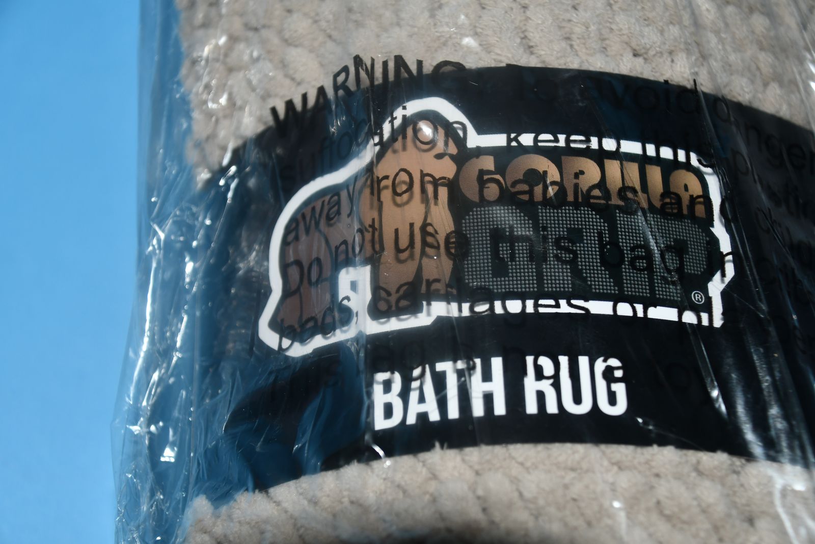 NEW CHENILE BATH RUG ~ BEIGE ~ 36" x 24" ~ MACHINE WASHABLE ~ ABSORBENT ~ DURABLE BACKING ~ NICE!