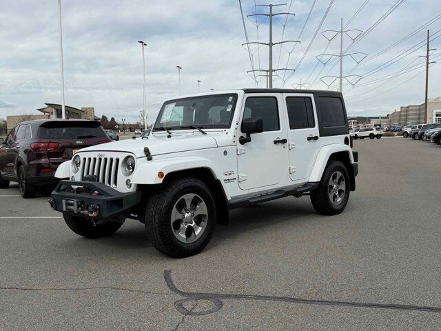 2017 JEEP WRANGLER Sahara