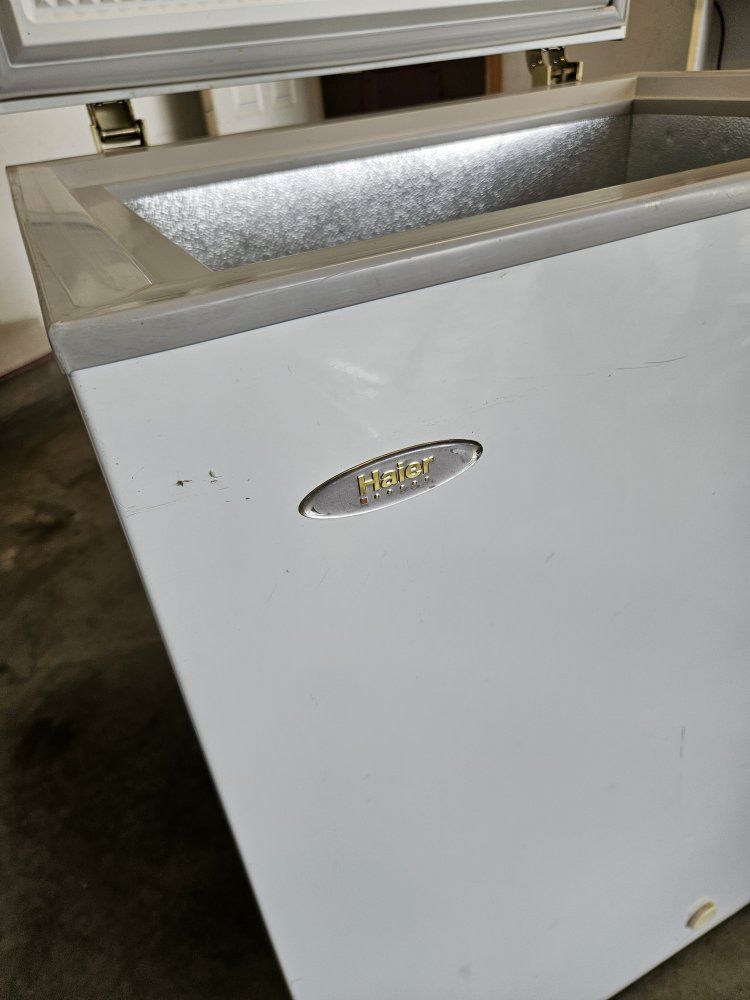 Main image 3