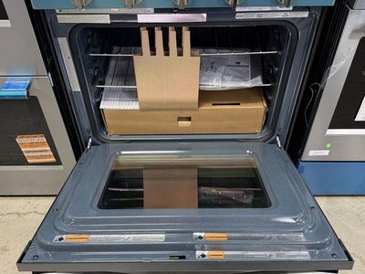 NEW WHIRLPOOL STAINLESS GAS SMART SLIDE IN RANGE