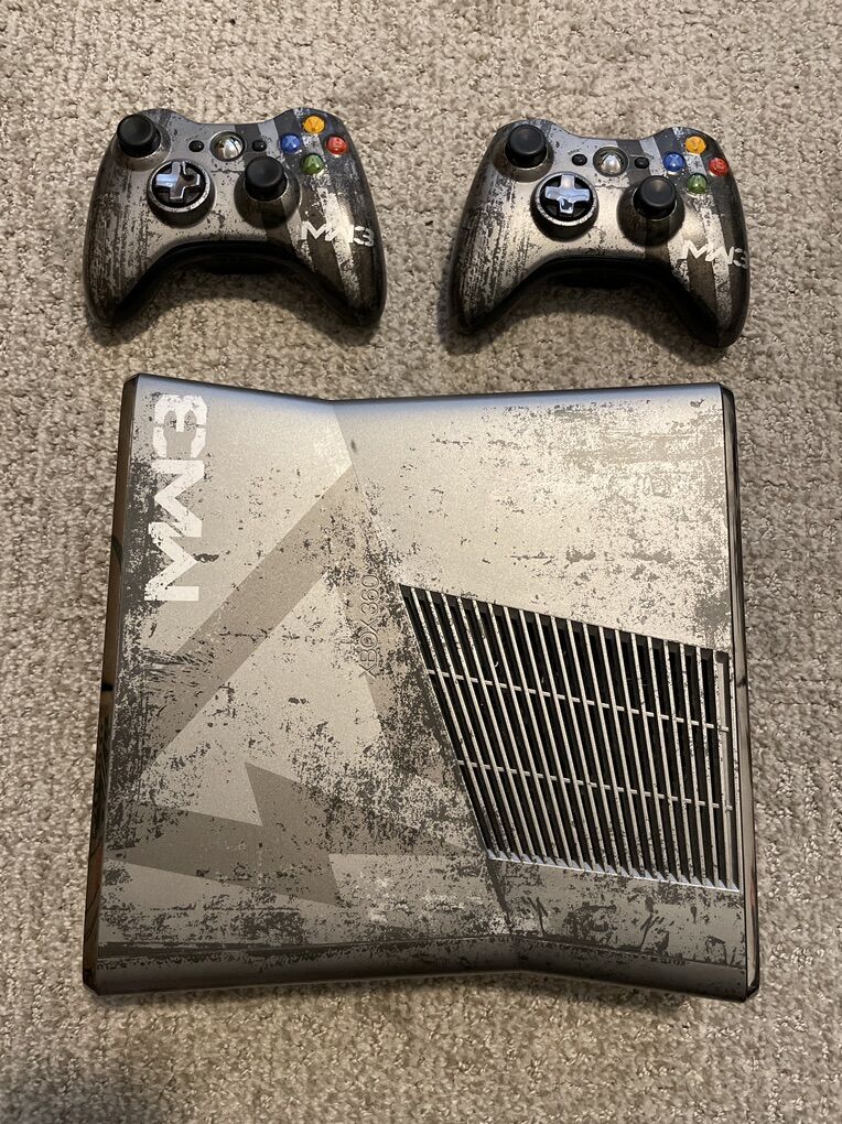 Xbox 360 - Modern Warfare 3 Edition