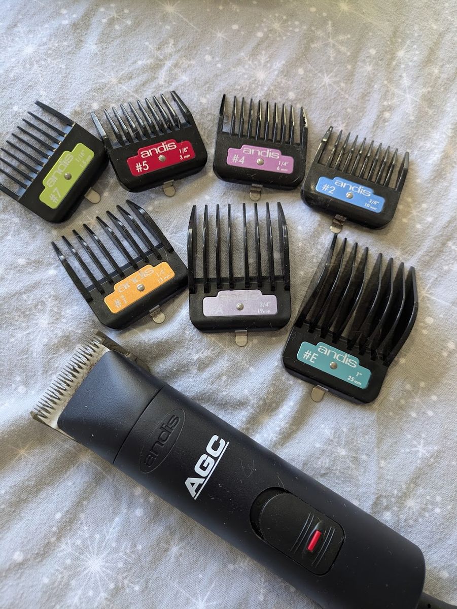 Professional quality dog grooming set