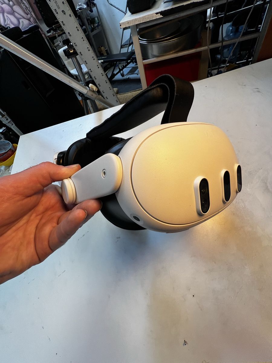 Main image 3