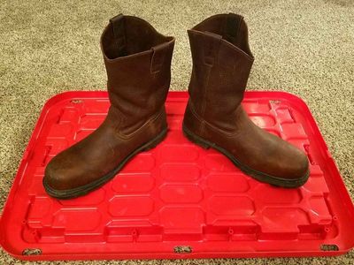 Men's Iron Age work boots Size 13 - CASH